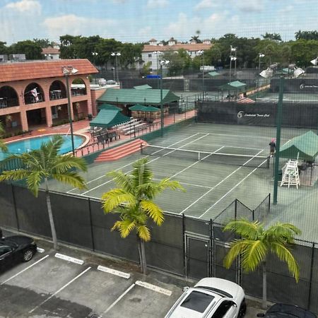 Fort Lauderdale Elegant Room Rental With Private Bath And Entrance Exteriör bild