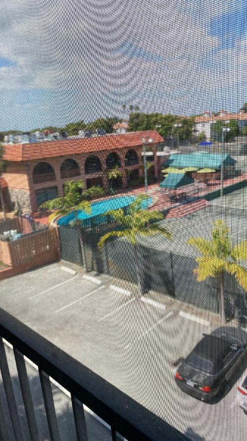 Fort Lauderdale Elegant Room Rental With Private Bath And Entrance Exteriör bild