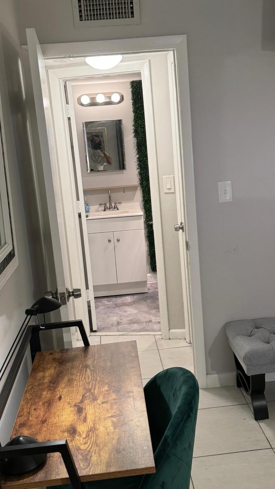 Fort Lauderdale Elegant Room Rental With Private Bath And Entrance Exteriör bild